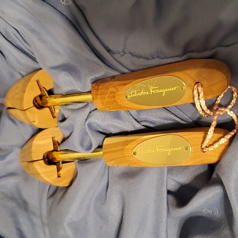 Salvatore ferragamo women shoe trees